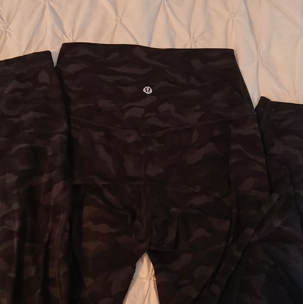 LULULEMON Align Black Camo